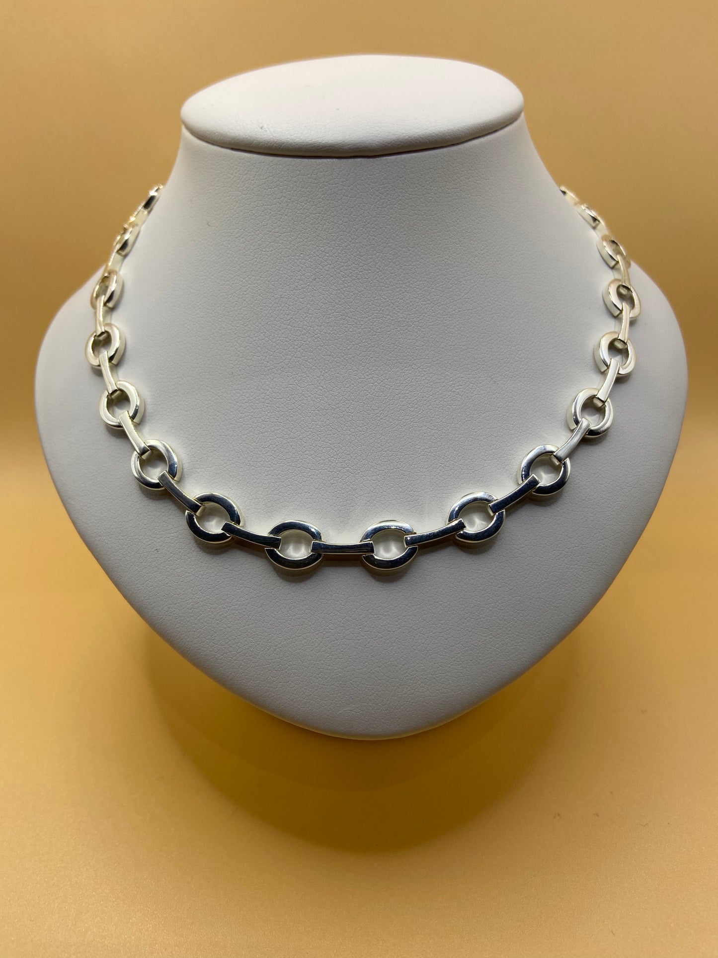 Silver Oval linked Necklace
