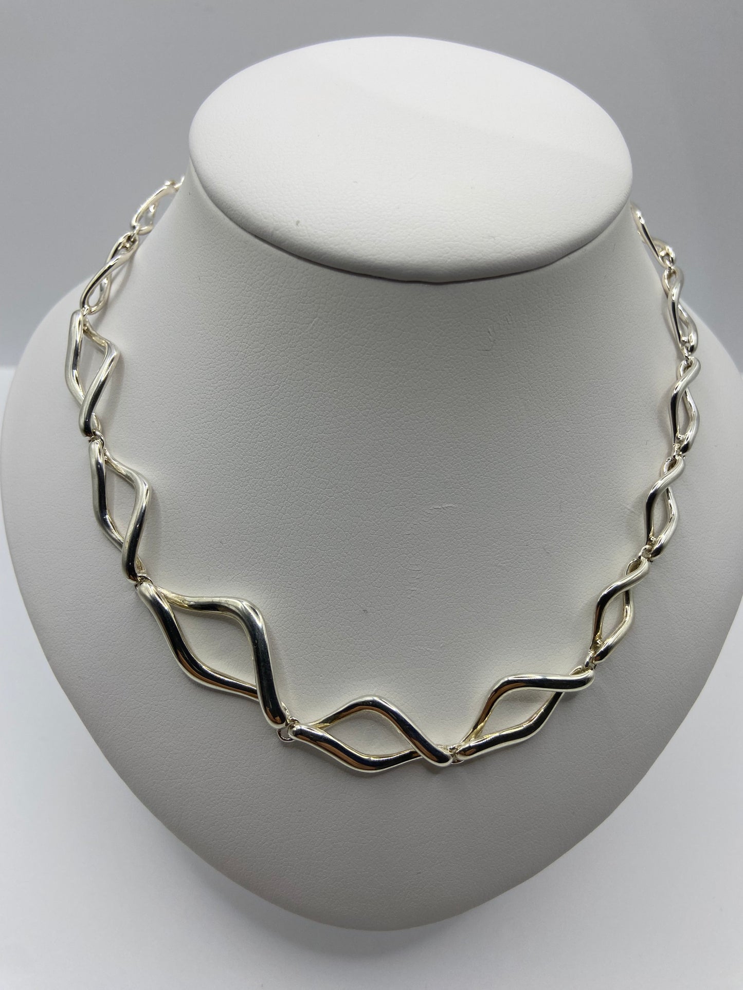 Sterling Silver Wave Linked Necklace