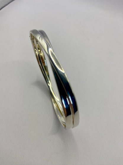 Silver Crossover Hinged Bangle